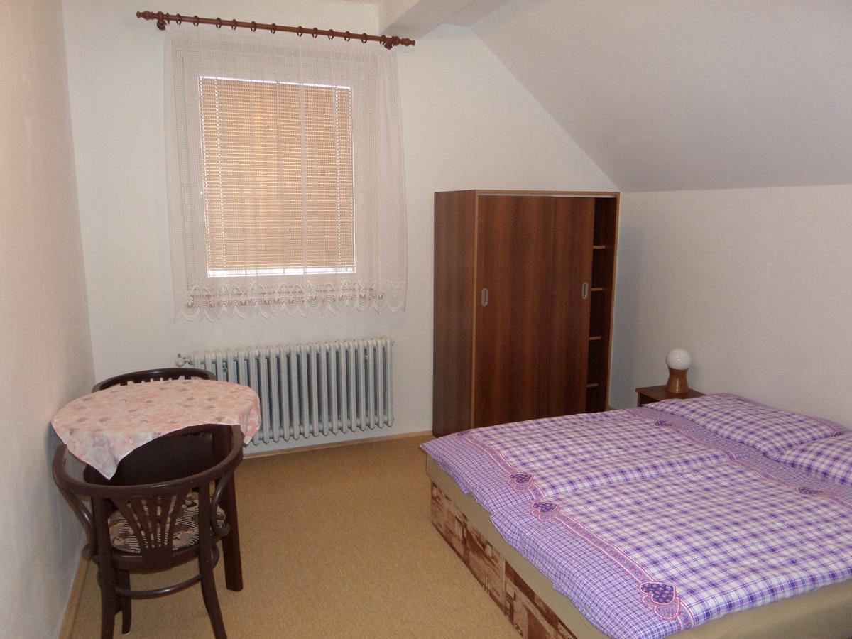Apartman Svoboda Svoboda nad Upou Exterior photo